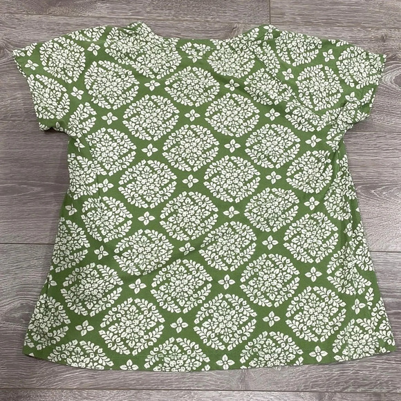 🌸 Merona Cap Sleeve Green & White Print Top Button Detail on Neckline M - Picture 9 of 9